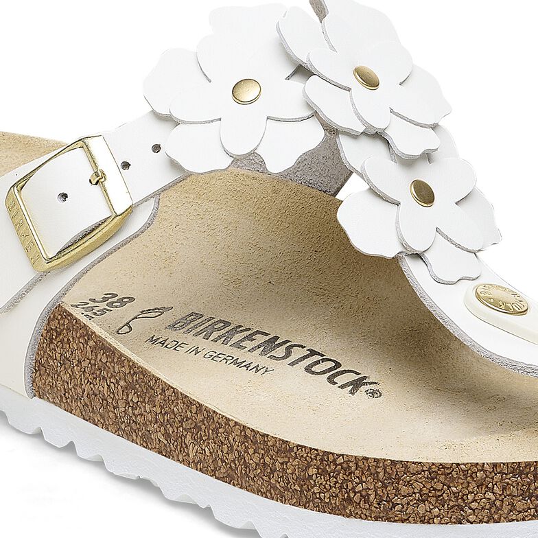 Gizeh Flower Embellishment Natural Leather Gizeh Flower Embellishment Natural Leather