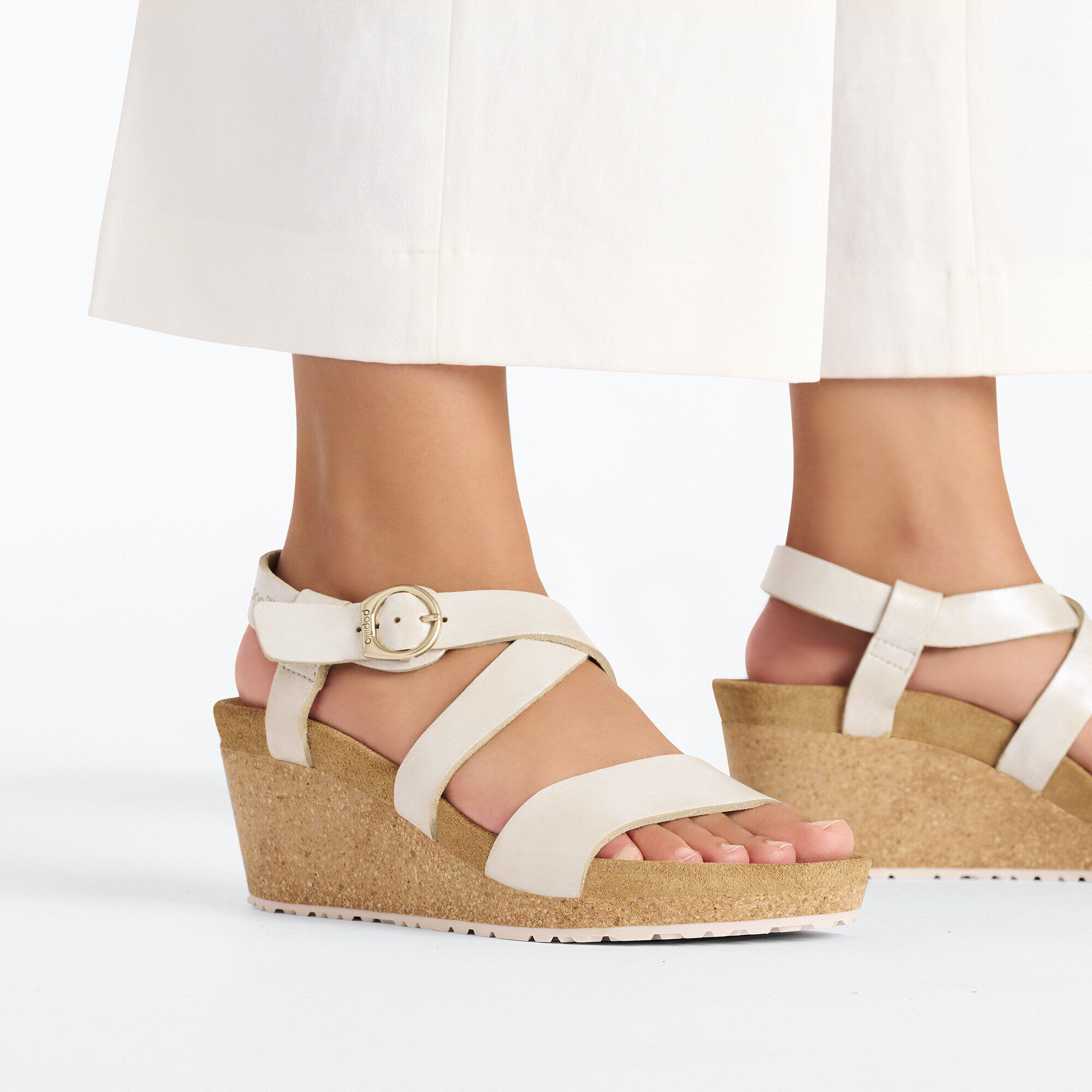 Sibyl Ring-Buckle Nubuk Leather