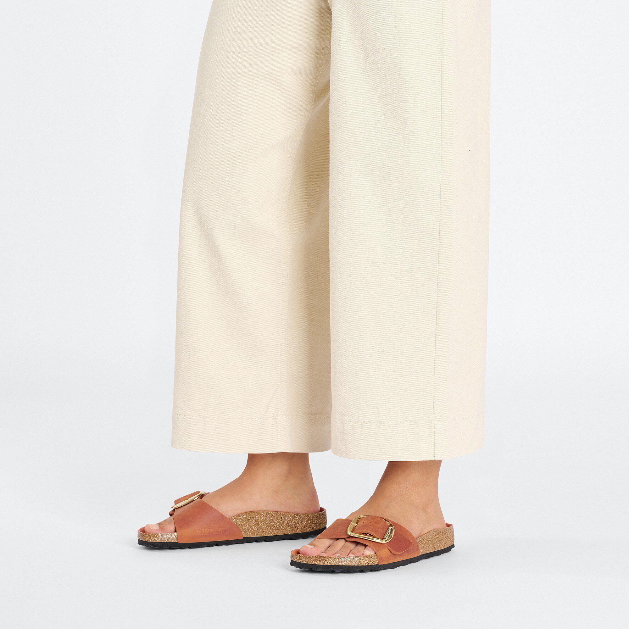 Madrid Big Buckle Natural Leather Oiled