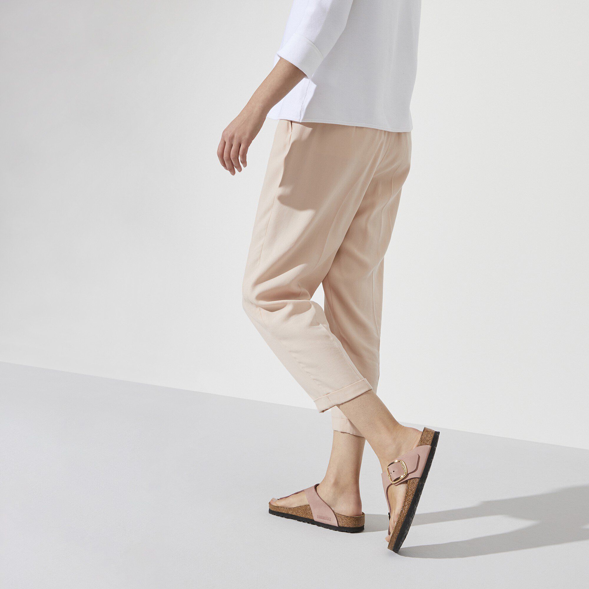 Gizeh Big Buckle Nubuk Leather